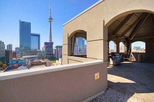 140 Simcoe Apartments