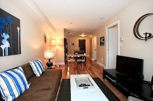 Titanium Suite Short Term Apartment Rental Toronto