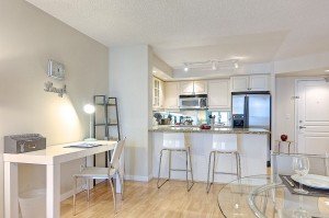 Laughter_Suite_Furnished_Rentals_Toronto