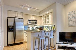 Glory Suite Fully Furnished Rentals Toronto, ON