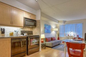Neon_Suite_Furnished_Rentals_Toronto