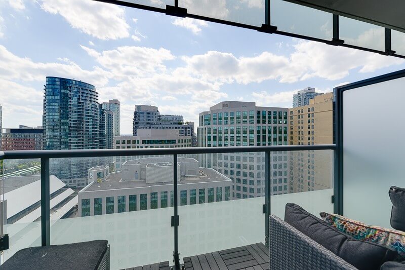 Adelaide_Suite_Furnished_Rentals_Toronto
