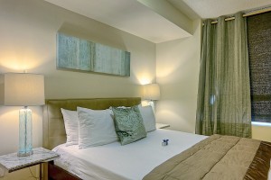 Rathburn_Suite_Furnished_Rentals_Toronto