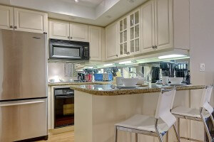 Erskine Suite Furnished Rentals Toronto