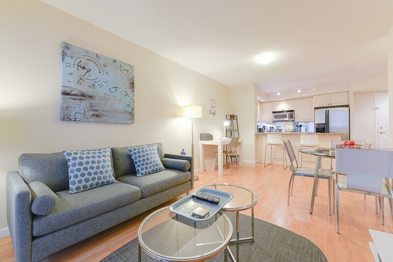 Laughter_Suite_Furnished_Rentals_Toronto