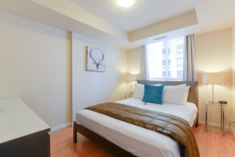 Laughter_Suite_Furnished_Rentals_Toronto
