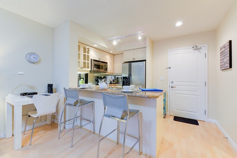 Elm_Suite_Furnished_Rentals_Toronto