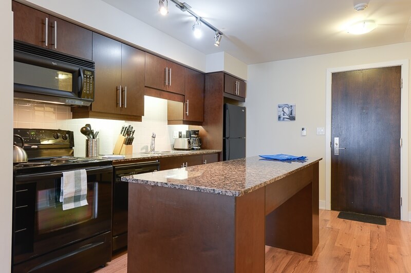 Titanium_Suite_Furnished_Rentals_Toronto